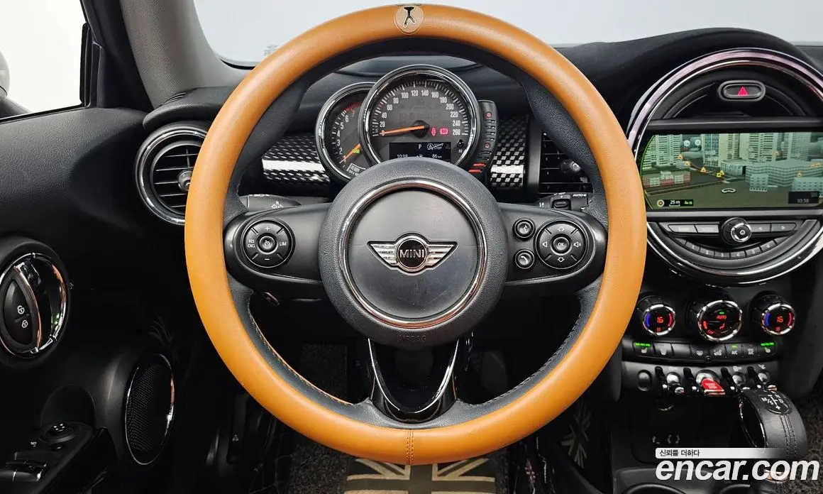 Mini Cooper 2016 2.0 автомат (гидро), фото 12