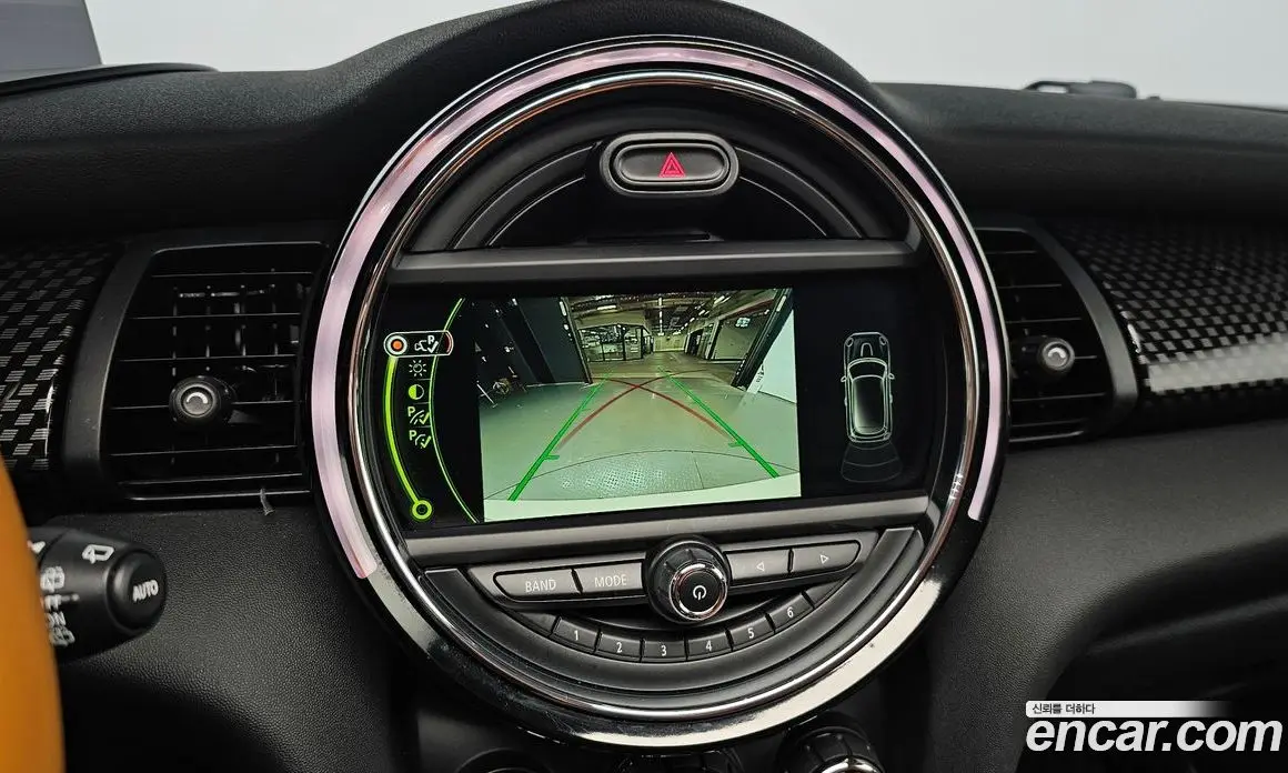 Mini Cooper 2016 2.0 автомат (гидро), фото 14
