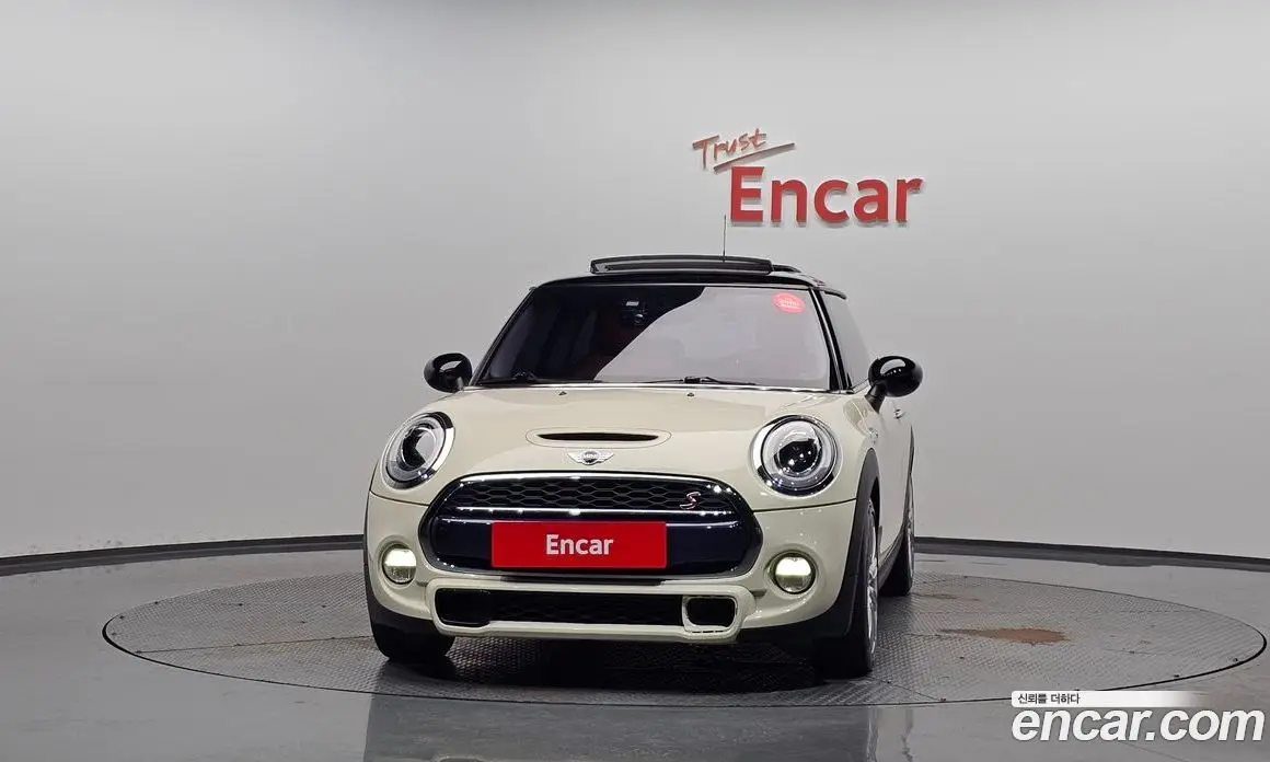 Mini Cooper 2016 2.0 автомат (гидро), фото 3