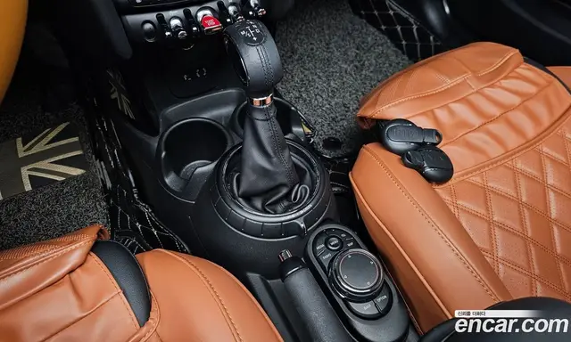 Mini Cooper 2016 2.0 автомат (гидро), миниатюра 9