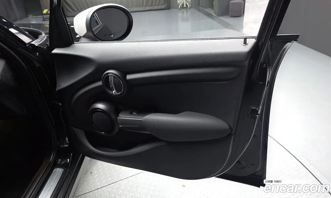 Mini Cooper 2020 1.5 автомат (гидро), фото 14