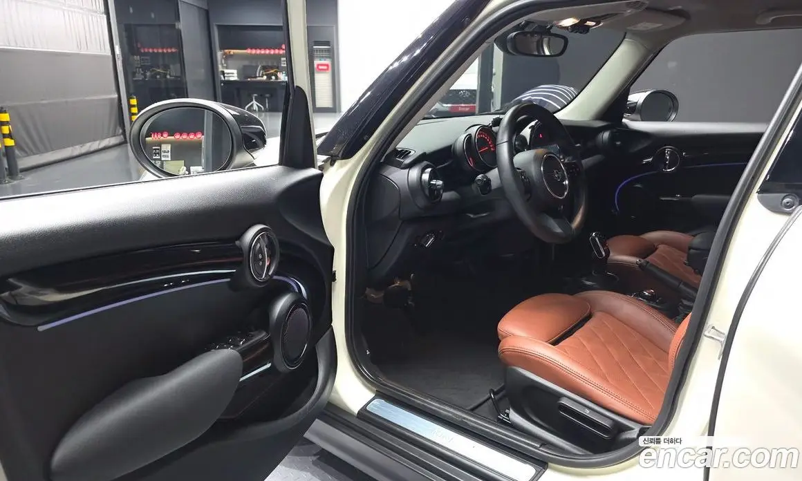 Mini Cooper 2022 1.5 автомат (гидро), фото 13