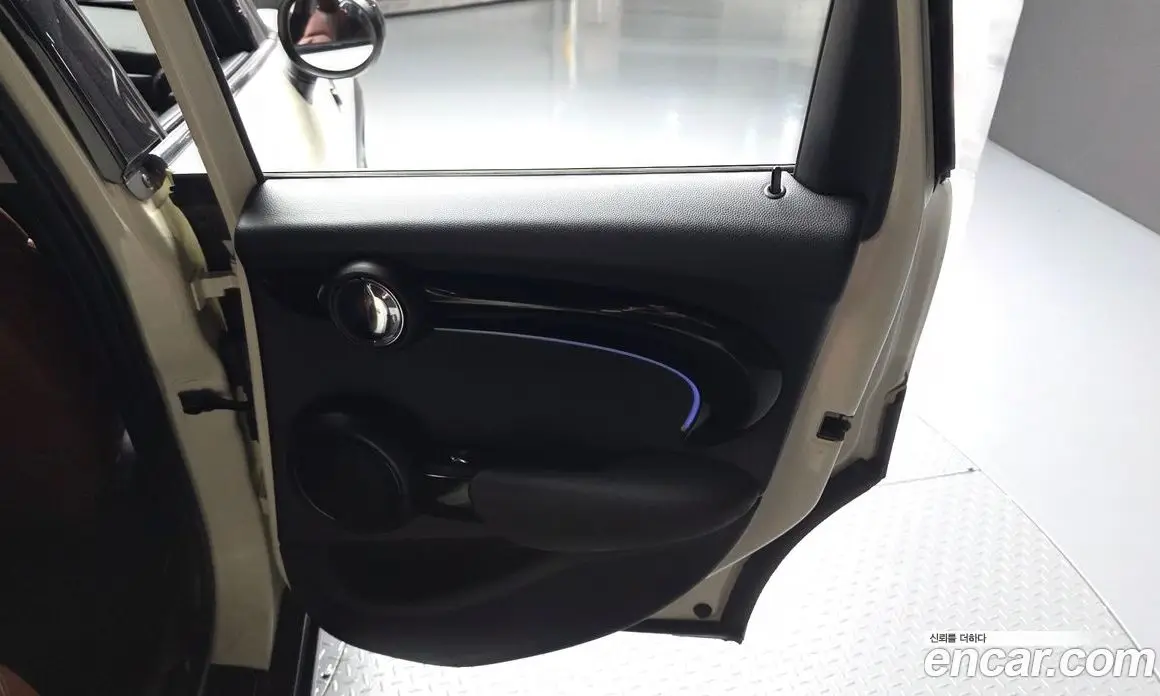 Mini Cooper 2022 1.5 автомат (гидро), фото 15