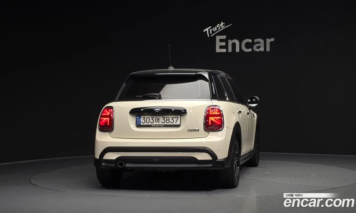 Mini Cooper 2022 1.5 автомат (гидро), фото 4