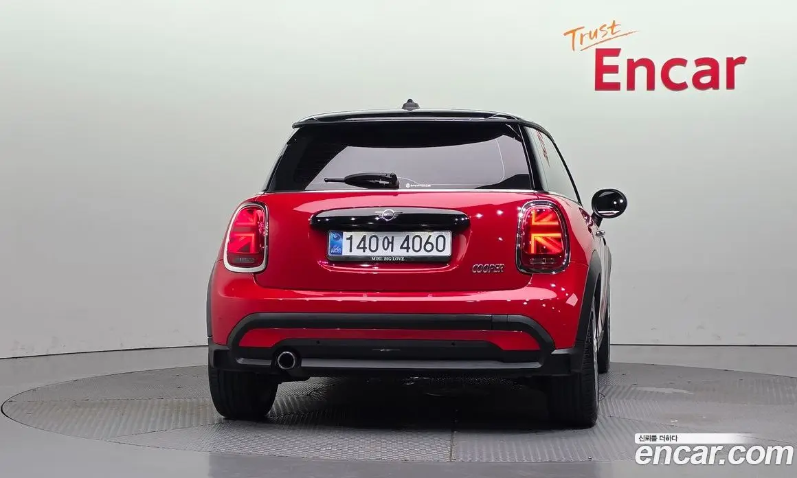 Mini Cooper 2023 1.5 автомат (гидро), фото 4