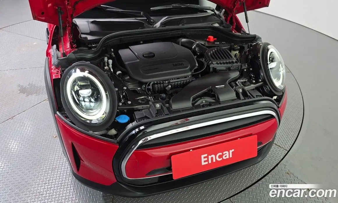 Mini Cooper 2023 1.5 автомат (гидро), фото 6
