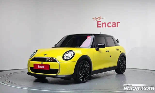Mini Cooper 2025 2.0 автомат (гидро), миниатюра 1