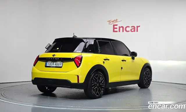Mini Cooper 2025 2.0 автомат (гидро), миниатюра 2