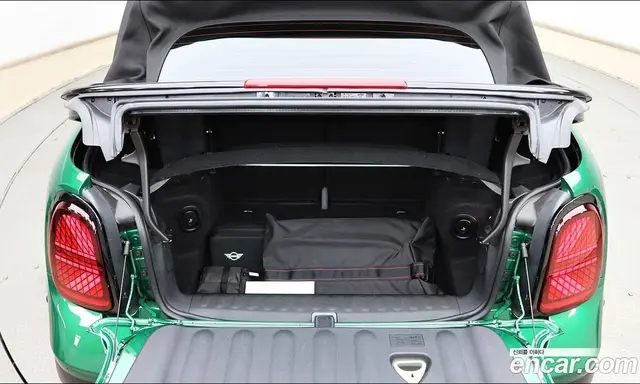 Mini Cooper Convertible 2025 2.0 автомат (гидро), миниатюра 7
