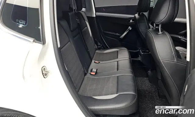 Peugeot 2008 2016 1.6 автомат (гидро), миниатюра 11