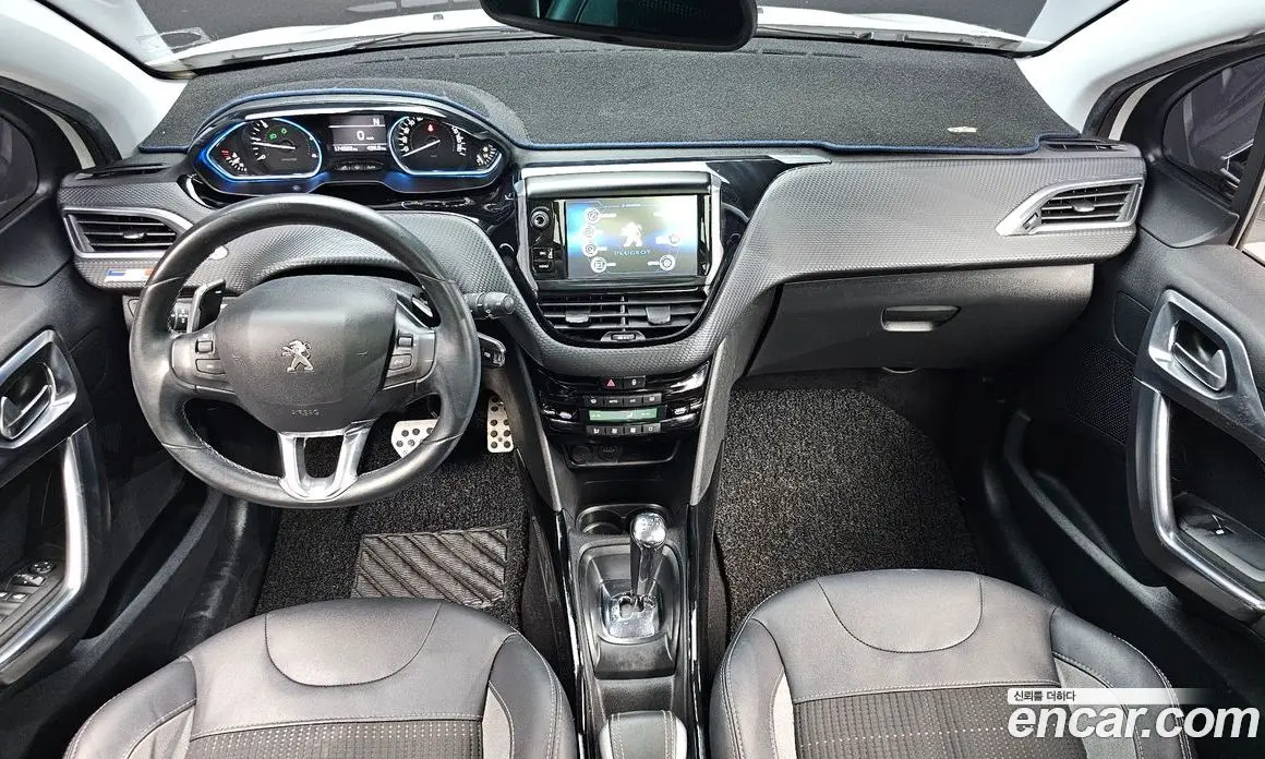 Peugeot 2008 2016 1.6 автомат (гидро), фото 7