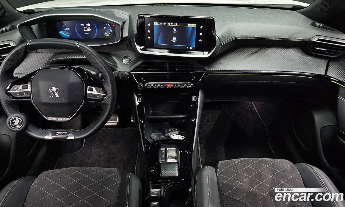 Peugeot 2008 2023 0.1 автомат (гидро), фото 10