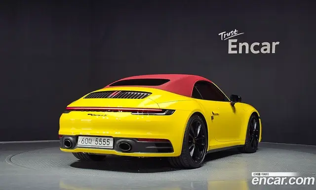 Porsche 911 2021 3.0 автомат (гидро), миниатюра 2