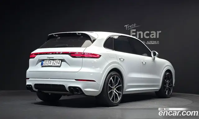 Porsche Cayenne 2023 3.0 автомат (гидро), миниатюра 1