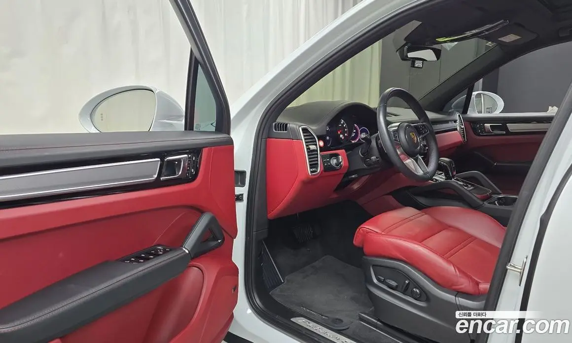 Porsche Cayenne 2023 3.0 автомат (гидро), фото 12