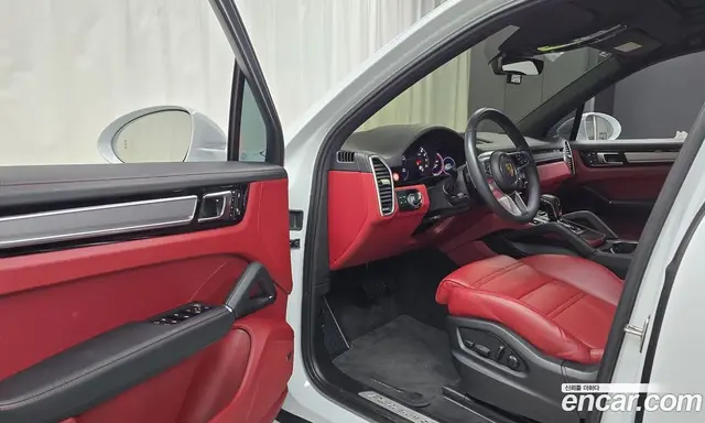 Porsche Cayenne 2023 3.0 автомат (гидро), миниатюра 12
