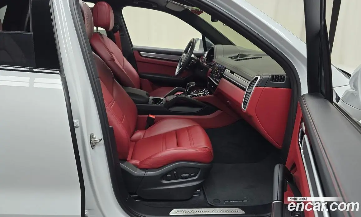 Porsche Cayenne 2023 3.0 автомат (гидро), фото 15