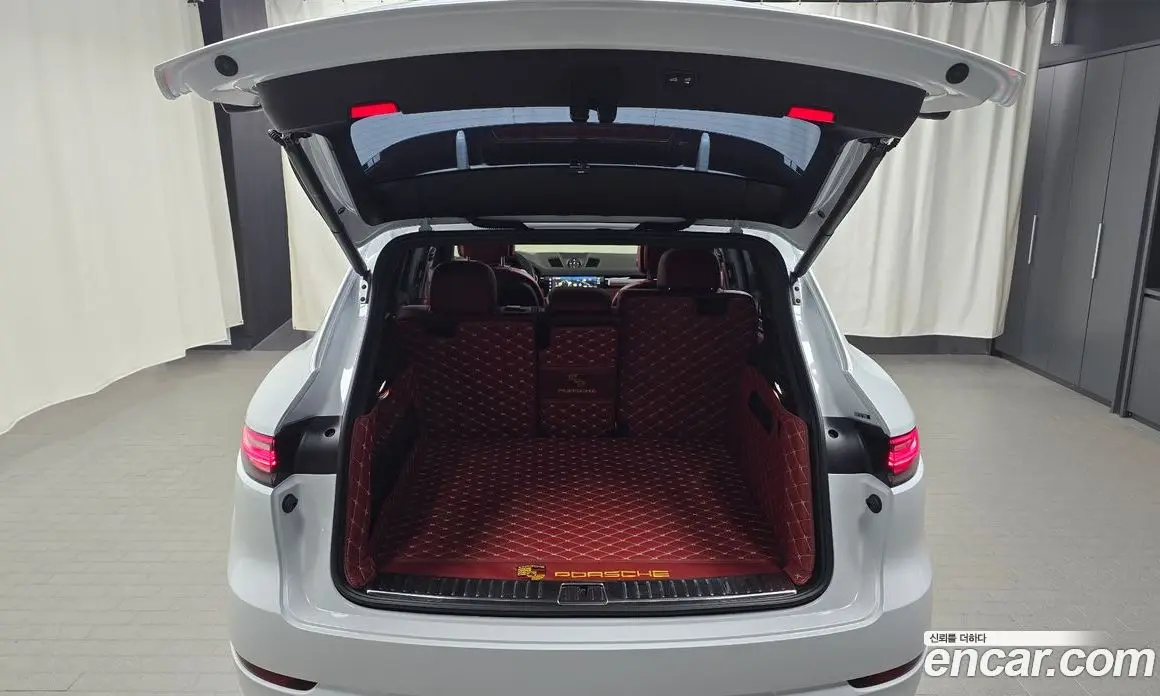 Porsche Cayenne 2023 3.0 автомат (гидро), фото 31