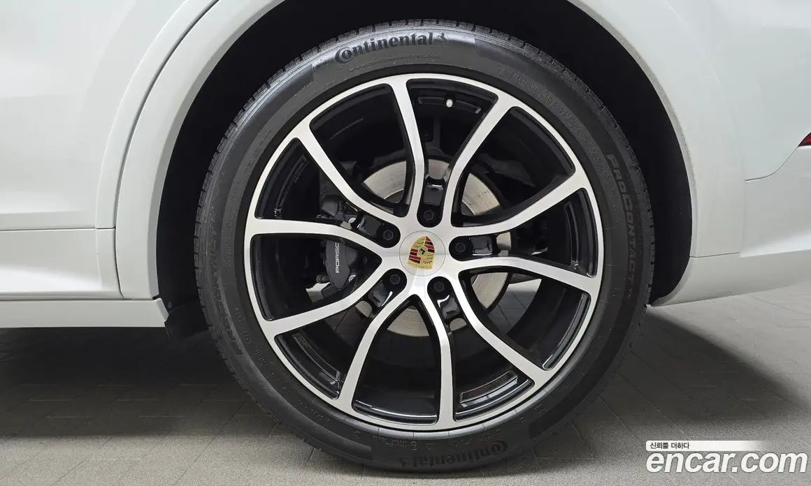Porsche Cayenne 2023 3.0 автомат (гидро), фото 6