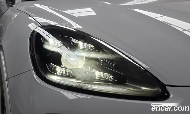 Porsche Cayenne 2023 3.0 автомат (гидро), миниатюра 7