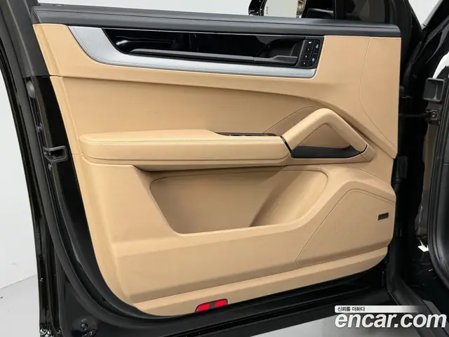 Porsche Cayenne 2024 3.0 автомат (гидро), миниатюра 12
