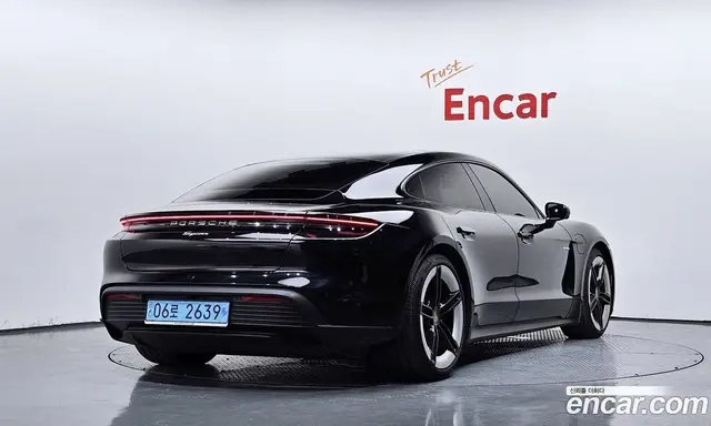 Porsche Taycan 2024 0.1 автомат (гидро), миниатюра 2