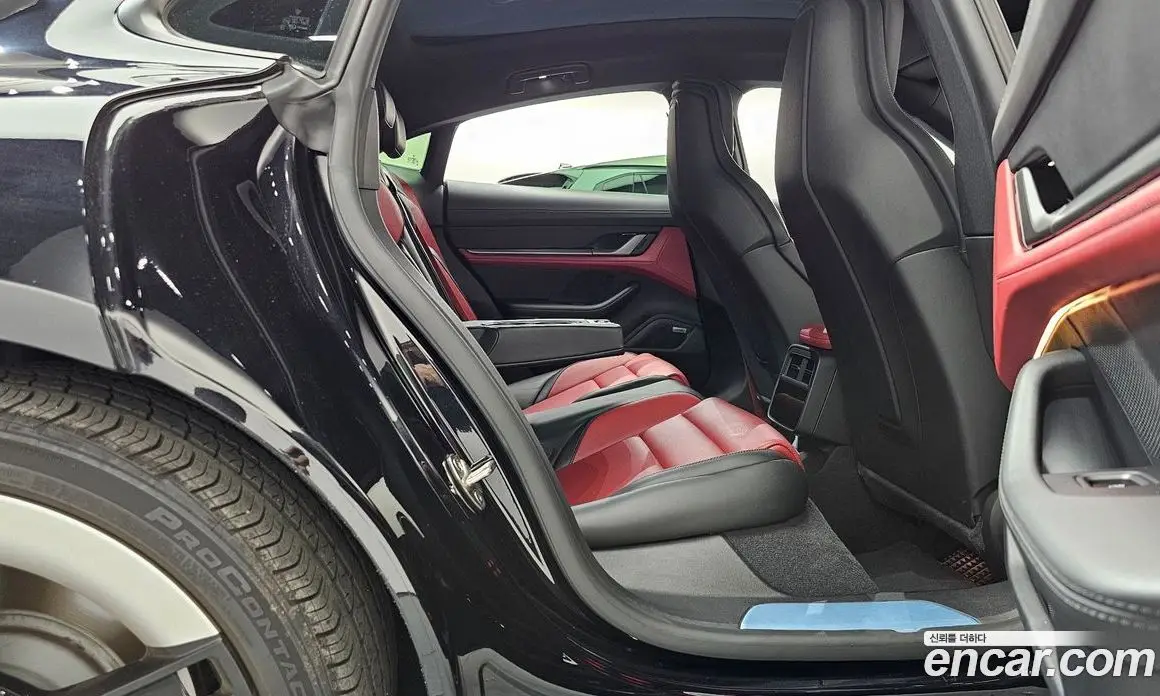 Porsche Taycan 2024 0.1 автомат (гидро), фото 17