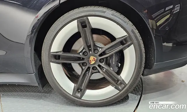 Porsche Taycan 2024 0.1 автомат (гидро), миниатюра 7