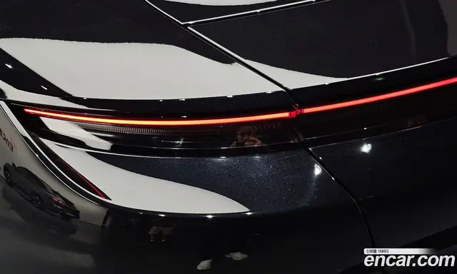 Porsche Taycan 2024 0.1 автомат (гидро), миниатюра 9