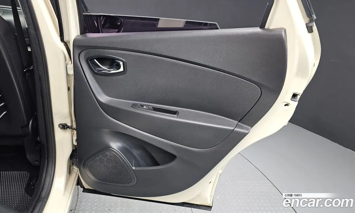 Renault (Samsung) QM3 2015 1.5 автомат (гидро), фото 15