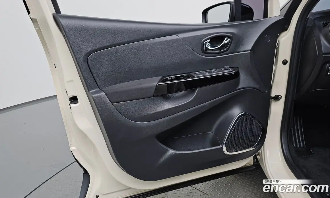 Renault (Samsung) QM3 2017 1.5 автомат (гидро), фото 13