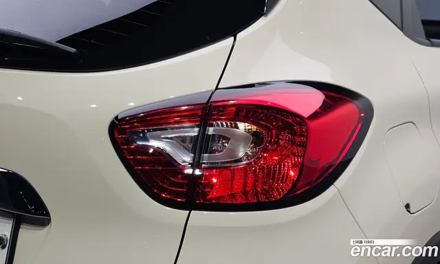 Renault (Samsung) QM3 2017 1.5 автомат (гидро), миниатюра 8