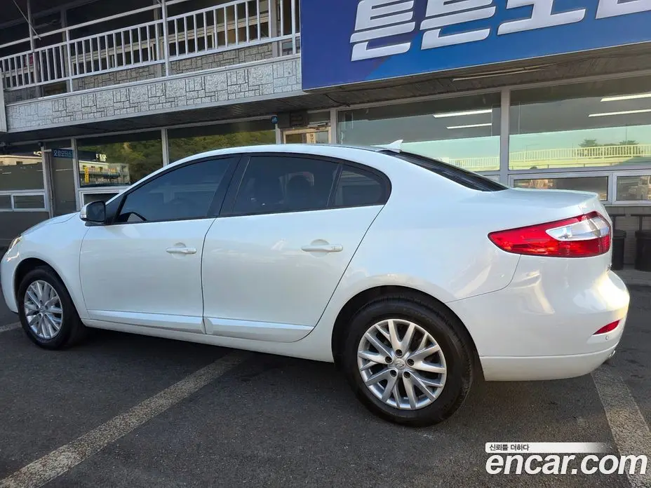 Renault (Samsung) SM3 2013 1.6 автомат (гидро), фото 2 Renault (Samsung) SM3 2013 1.6 автомат (гидро), фото 2