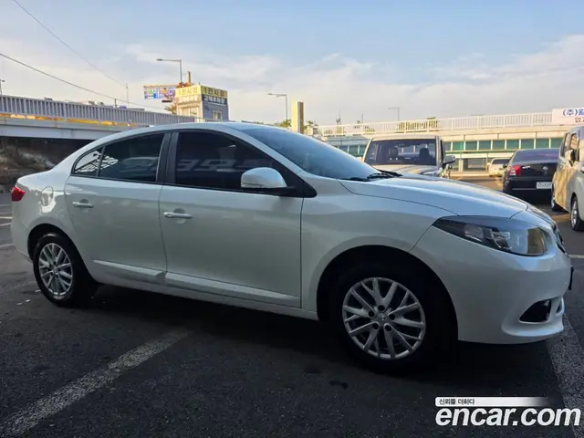 Renault (Samsung) SM3 2013 1.6 автомат (гидро), миниатюра 5 Renault (Samsung) SM3 2013 1.6 автомат (гидро), миниатюра 5
