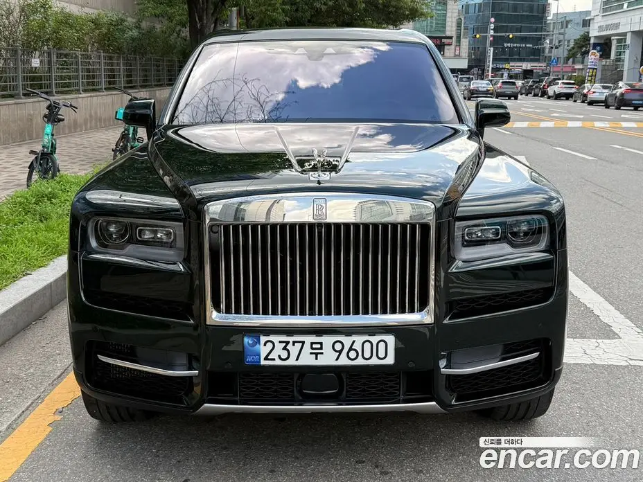 Rolls-Royce Cullinan 2023 6.7 автомат (гидро), фото 3