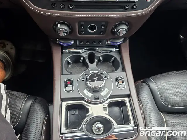 Rolls-Royce Ghost 2017 6.6 автомат (гидро), миниатюра 11