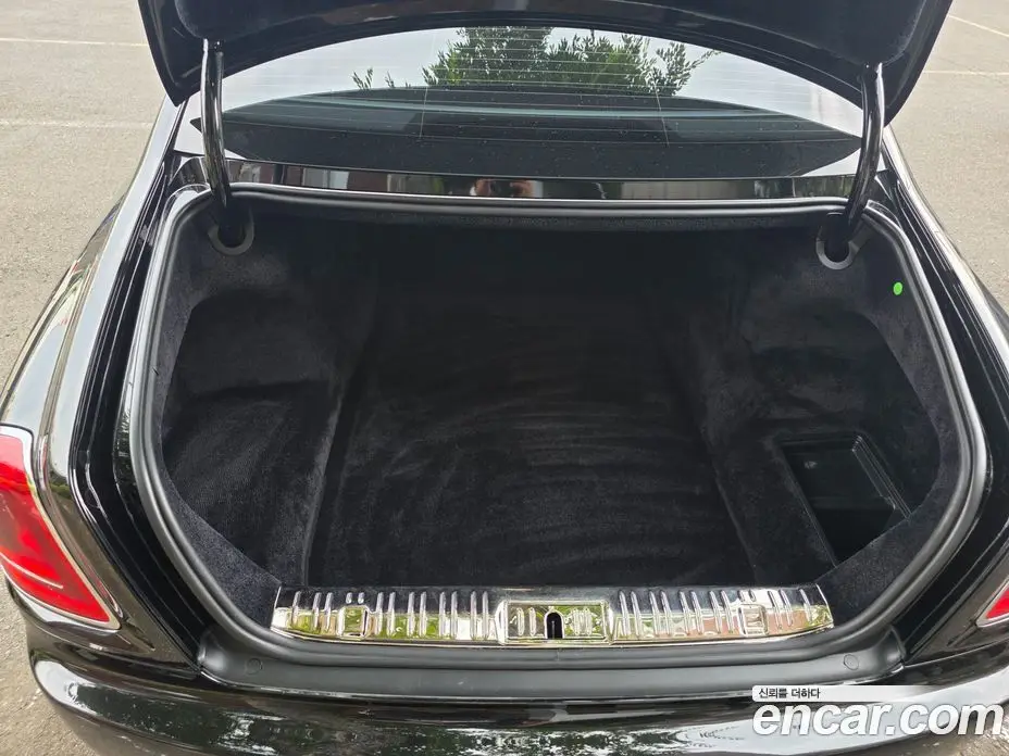 Rolls-Royce Ghost 2017 6.6 автомат (гидро), фото 20