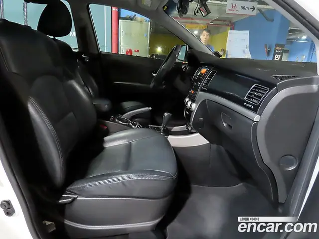 SsangYong Korando 2013 2.0 автомат (гидро), миниатюра 12