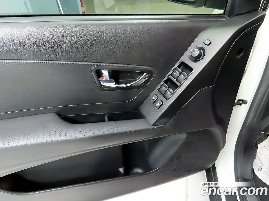 SsangYong Korando 2013 2.0 автомат (гидро), фото 13