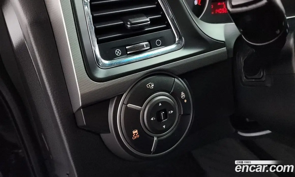 SsangYong Korando 2016 2.0 автомат (гидро), фото 28