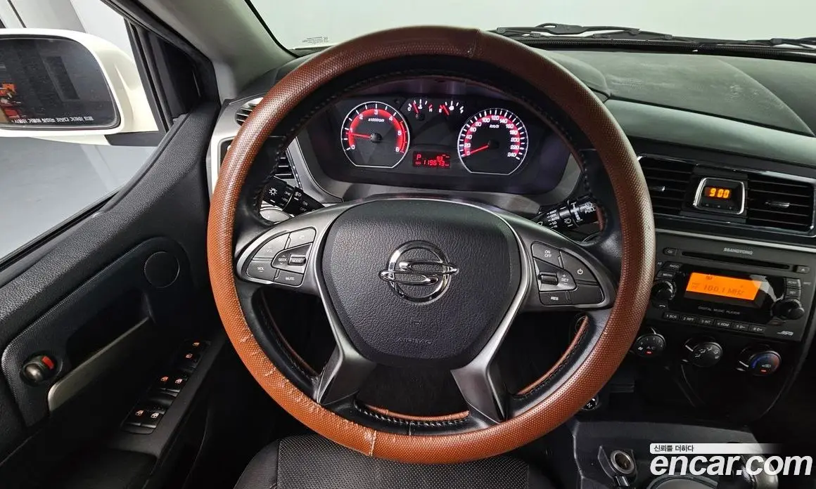 SsangYong Korando 2016 2.2 автомат (гидро), фото 18