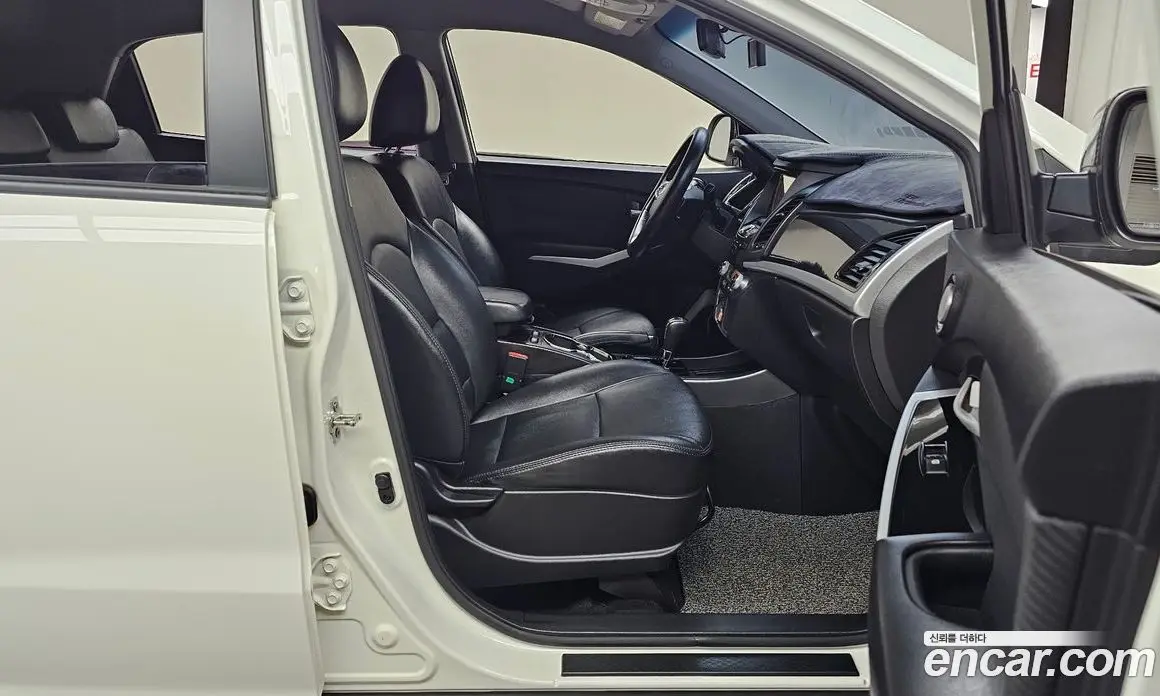 SsangYong Korando 2018 2.2 автомат (гидро), фото 11