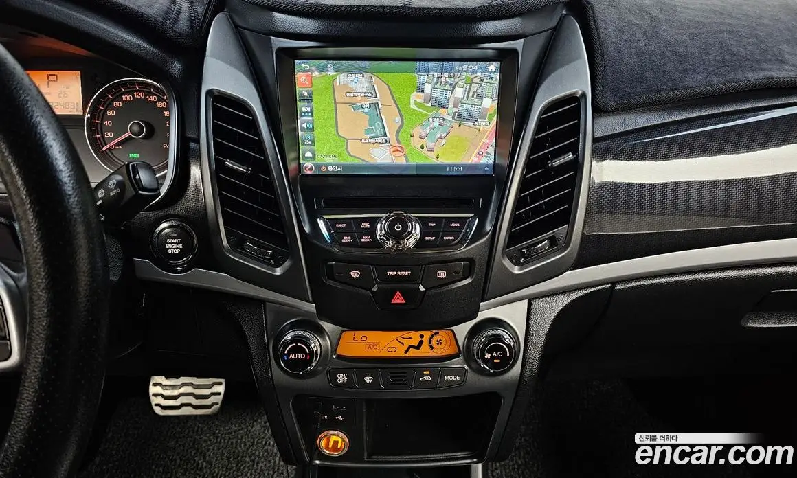 SsangYong Korando 2018 2.2 автомат (гидро), фото 16