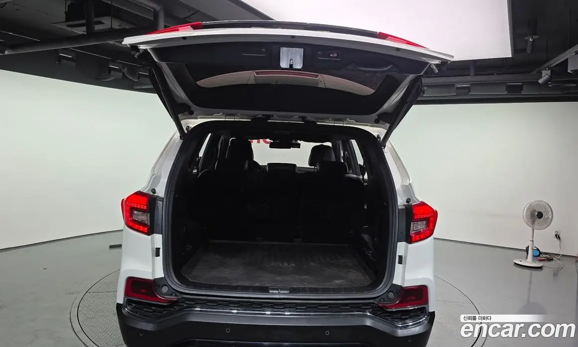 SsangYong Rexton 2018 2.2 автомат (гидро), фото 20