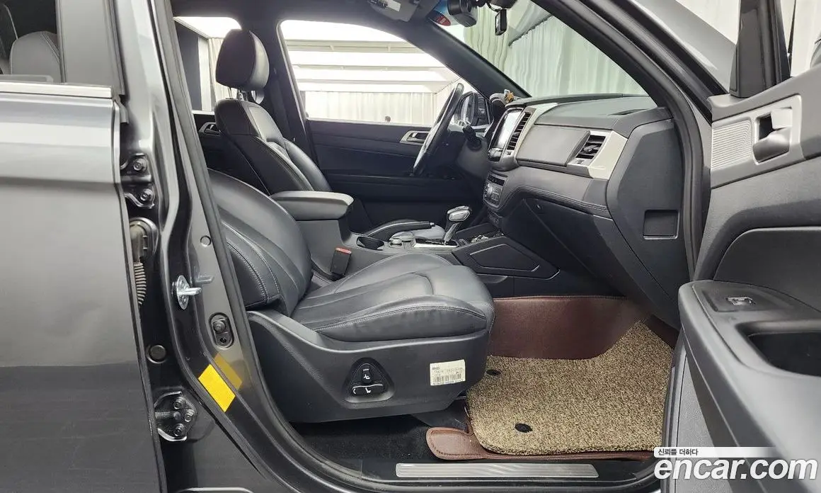 SsangYong Rexton 2019 2.2 автомат (гидро), фото 17