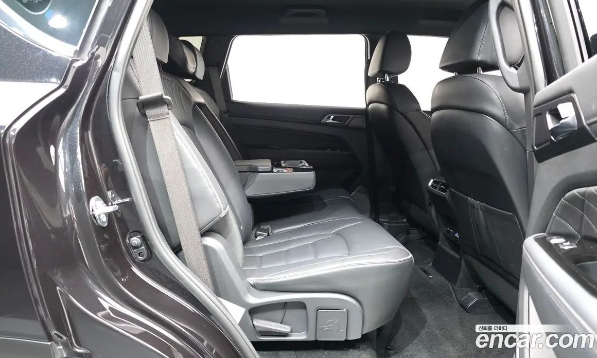 SsangYong Rexton 2024 2.2 автомат (гидро), фото 16