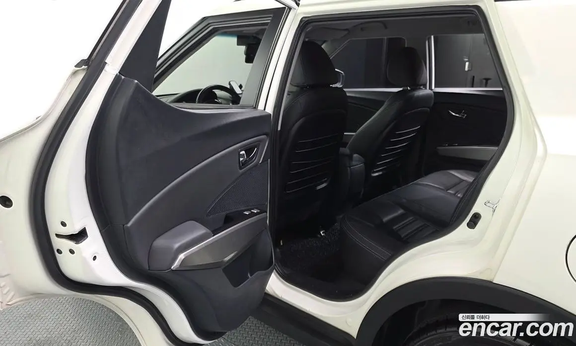 SsangYong TIBOLI 2015 1.6 автомат (гидро), фото 16