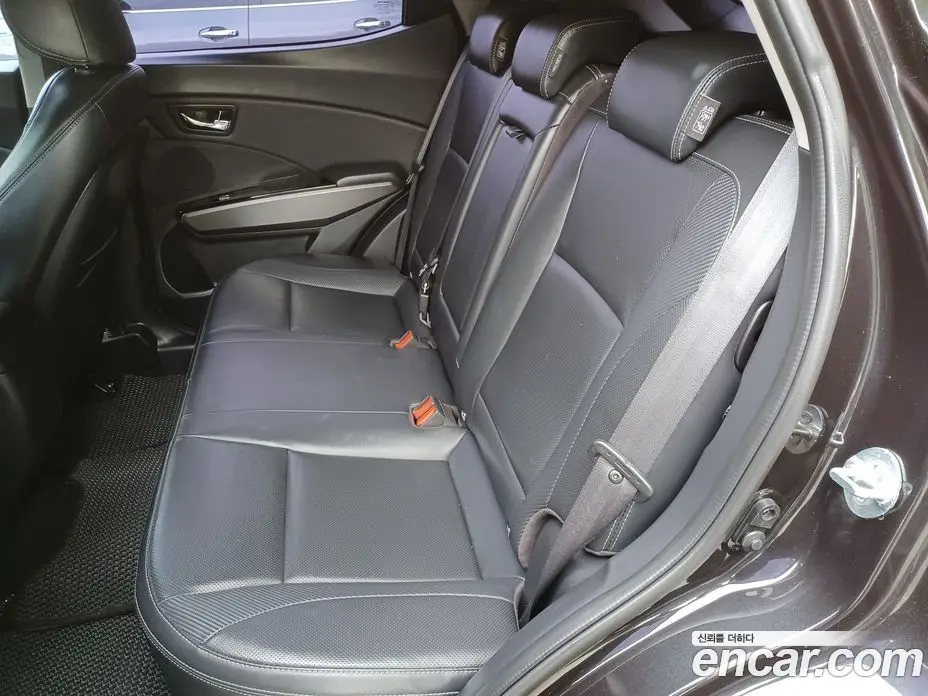 SsangYong TIBOLI 2017 1.6 автомат (гидро), фото 11