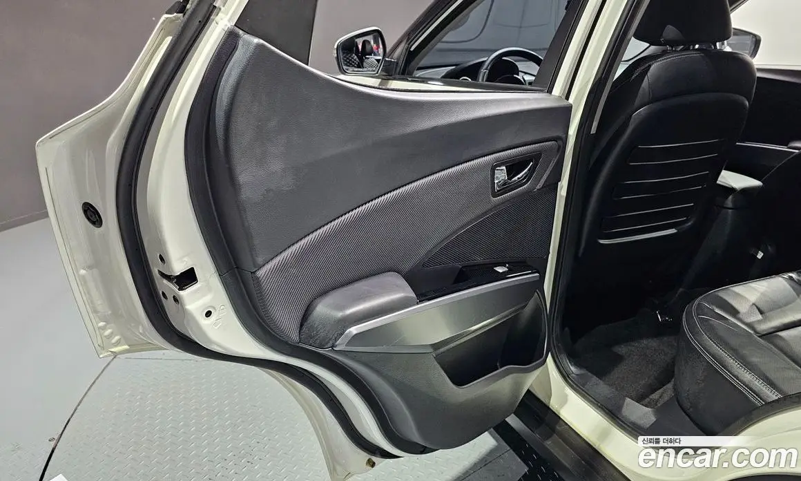 SsangYong TIBOLI 2019 1.6 автомат (гидро), фото 15