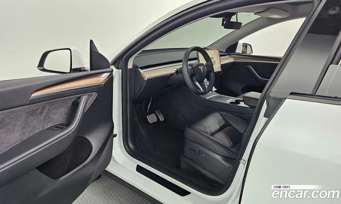 Tesla Model Y 2024 0.2 автомат (гидро), фото 15